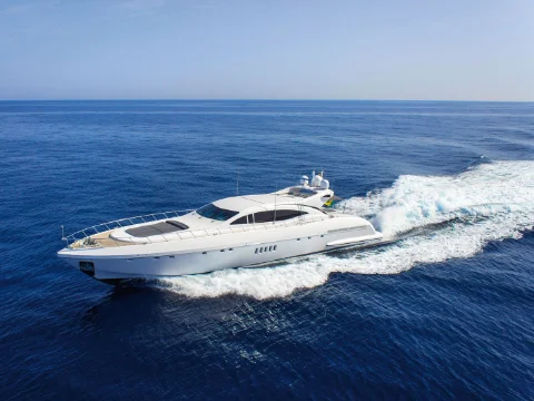 Yacht charter Ibiza Mangusta 108 Le magnifique