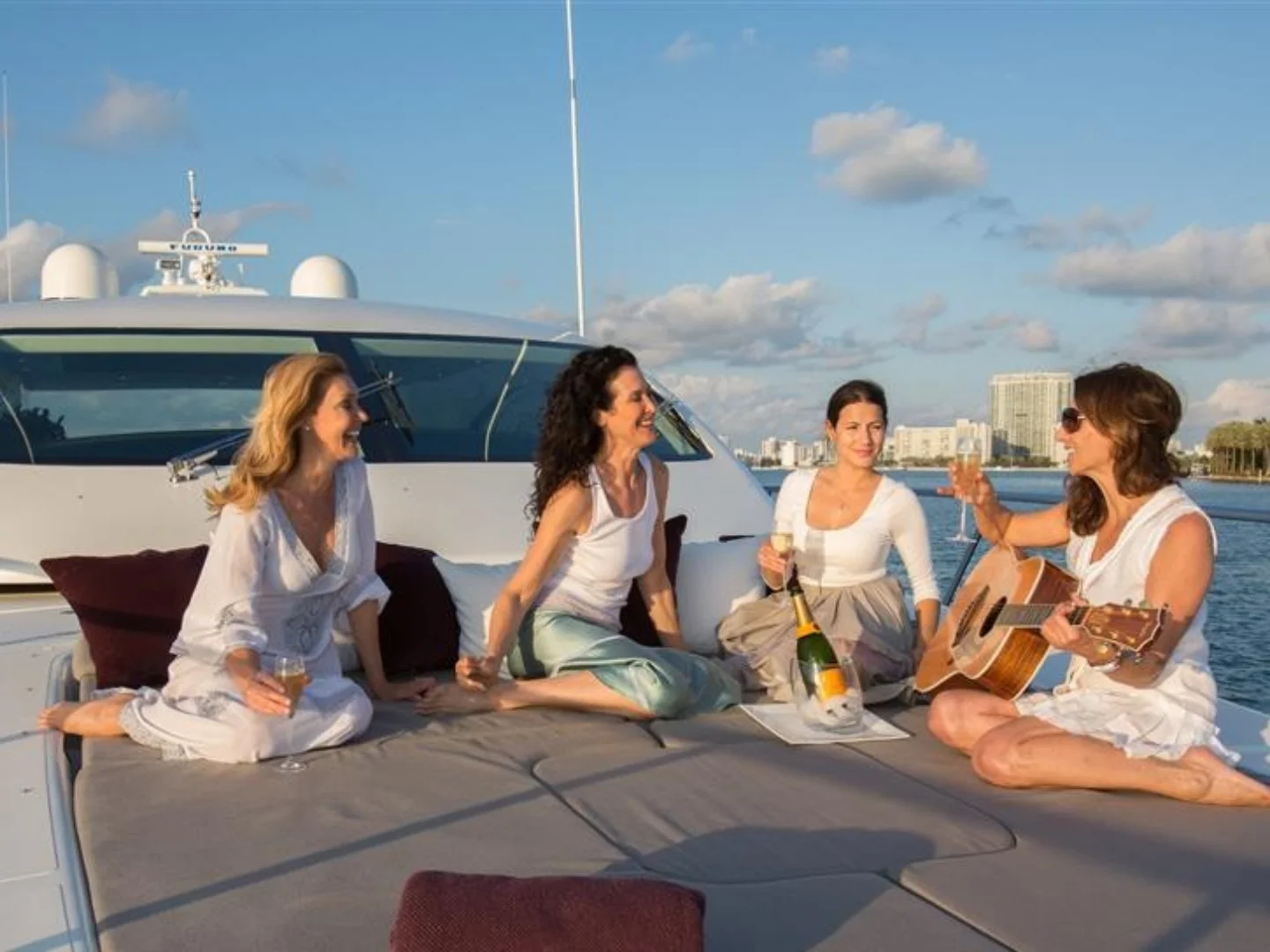 YCM72 | Mangusta 72 - Photo 15