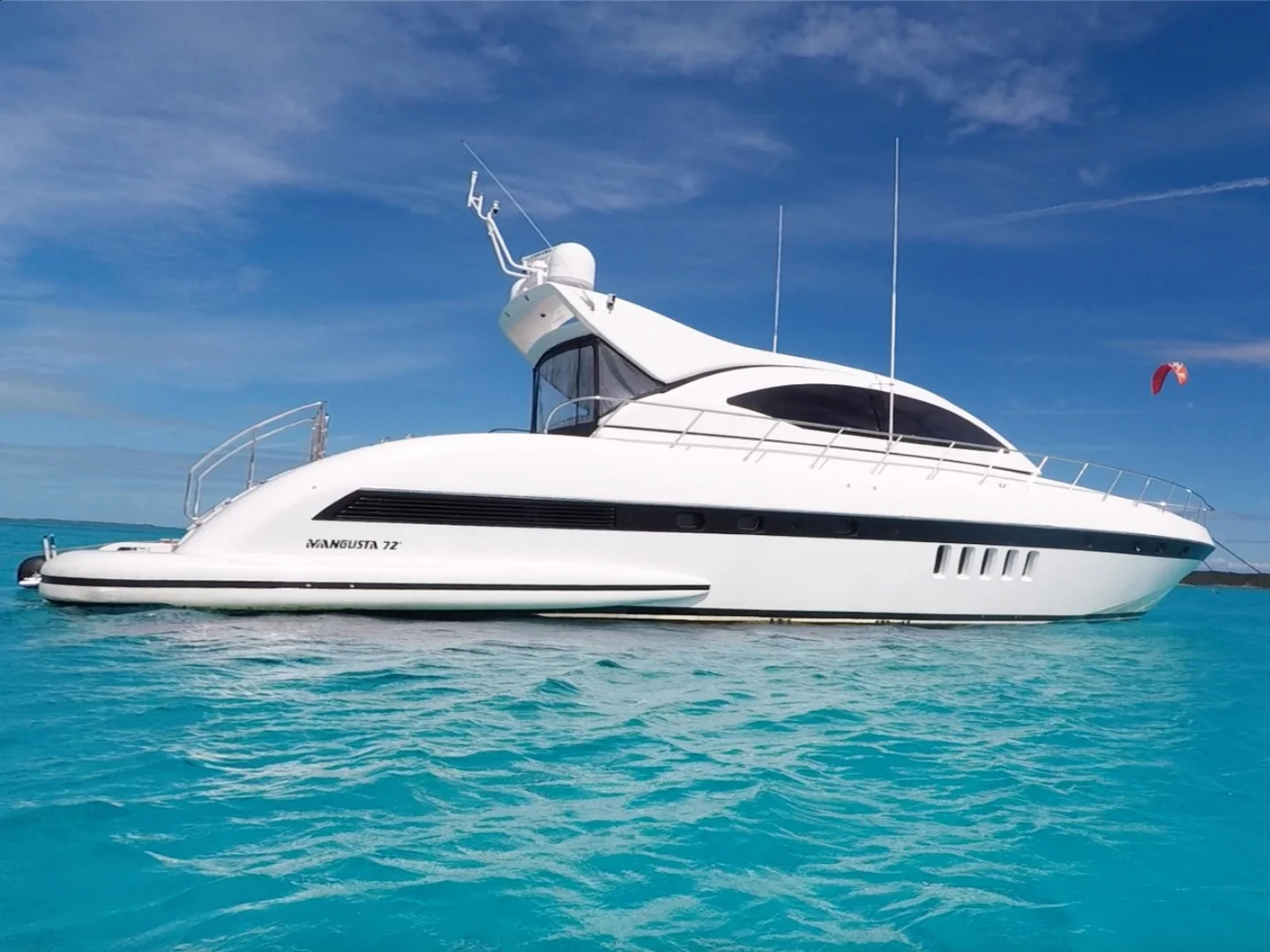 YCM72 | Mangusta 72 - Photo 3