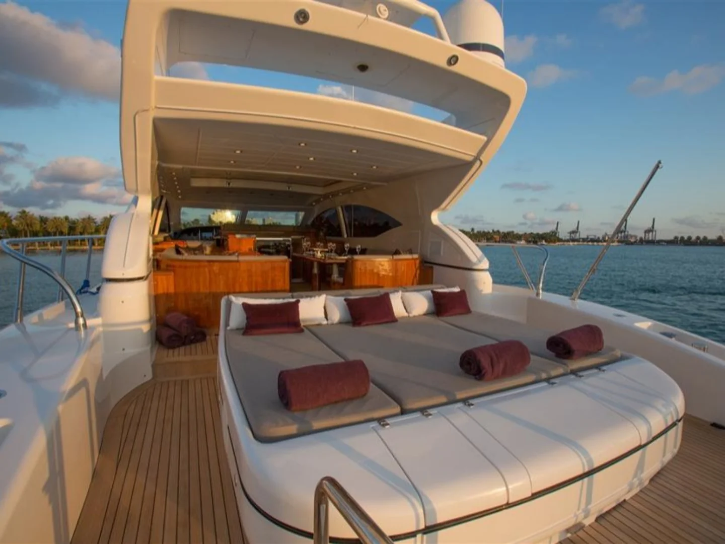 YCM72 | Mangusta 72 - Photo 14