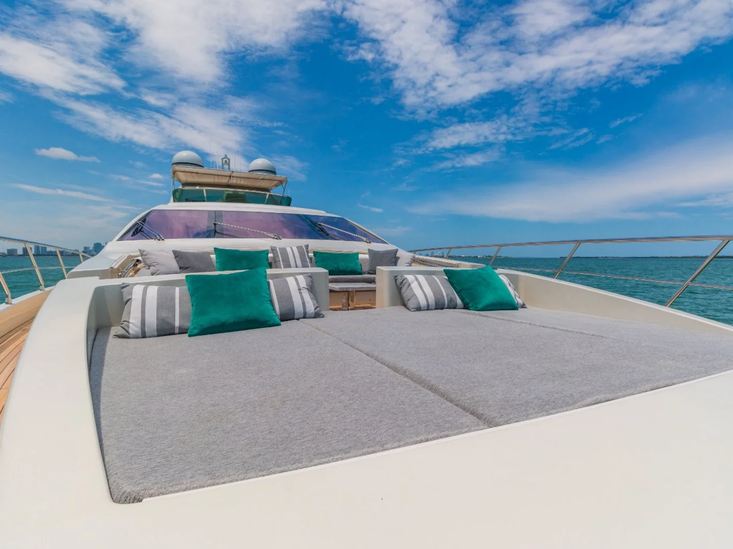 SCARLET | Azimut 103S - Photo 11