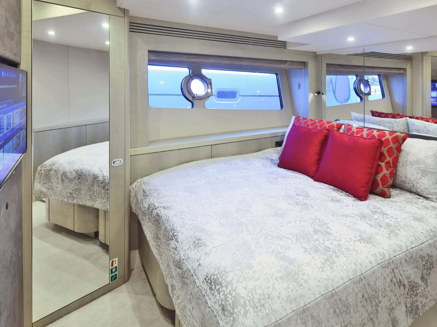 RAOUL W | Sunseeker 75 - Photo 12