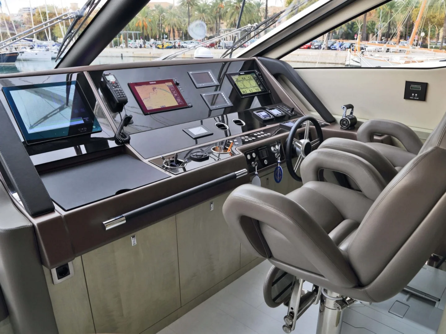RAOUL W | Sunseeker 75 - Photo 6