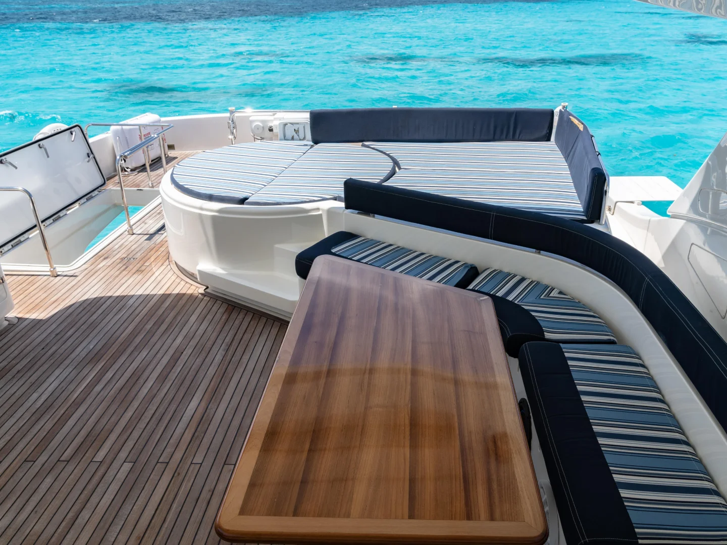 Ferretti 88 For Sale | MY Fortis II  - Photo 44
