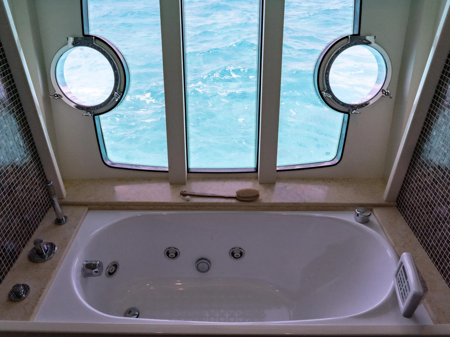 Ferretti 88 For Sale | MY Fortis II  - Photo 13