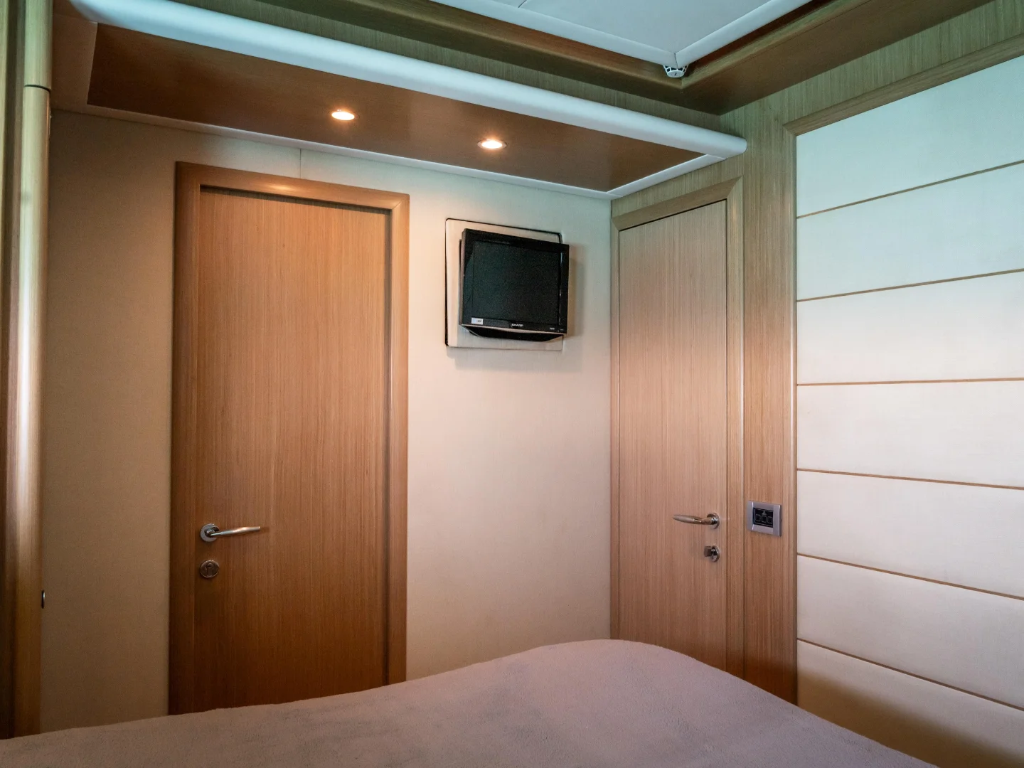 Ferretti 88 For Sale | MY Fortis II  - Photo 26