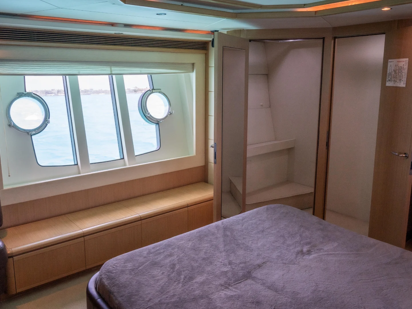 Ferretti 88 For Sale | MY Fortis II  - Photo 18