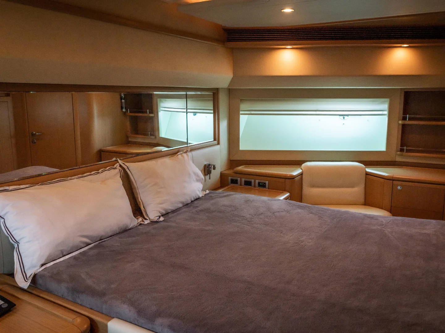 Ferretti 88 For Sale | MY Fortis II  - Photo 19