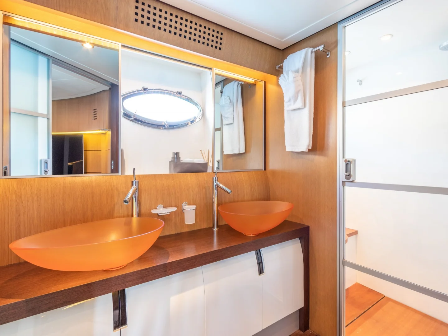INSPIRATION | Pershing 90 - Photo 15