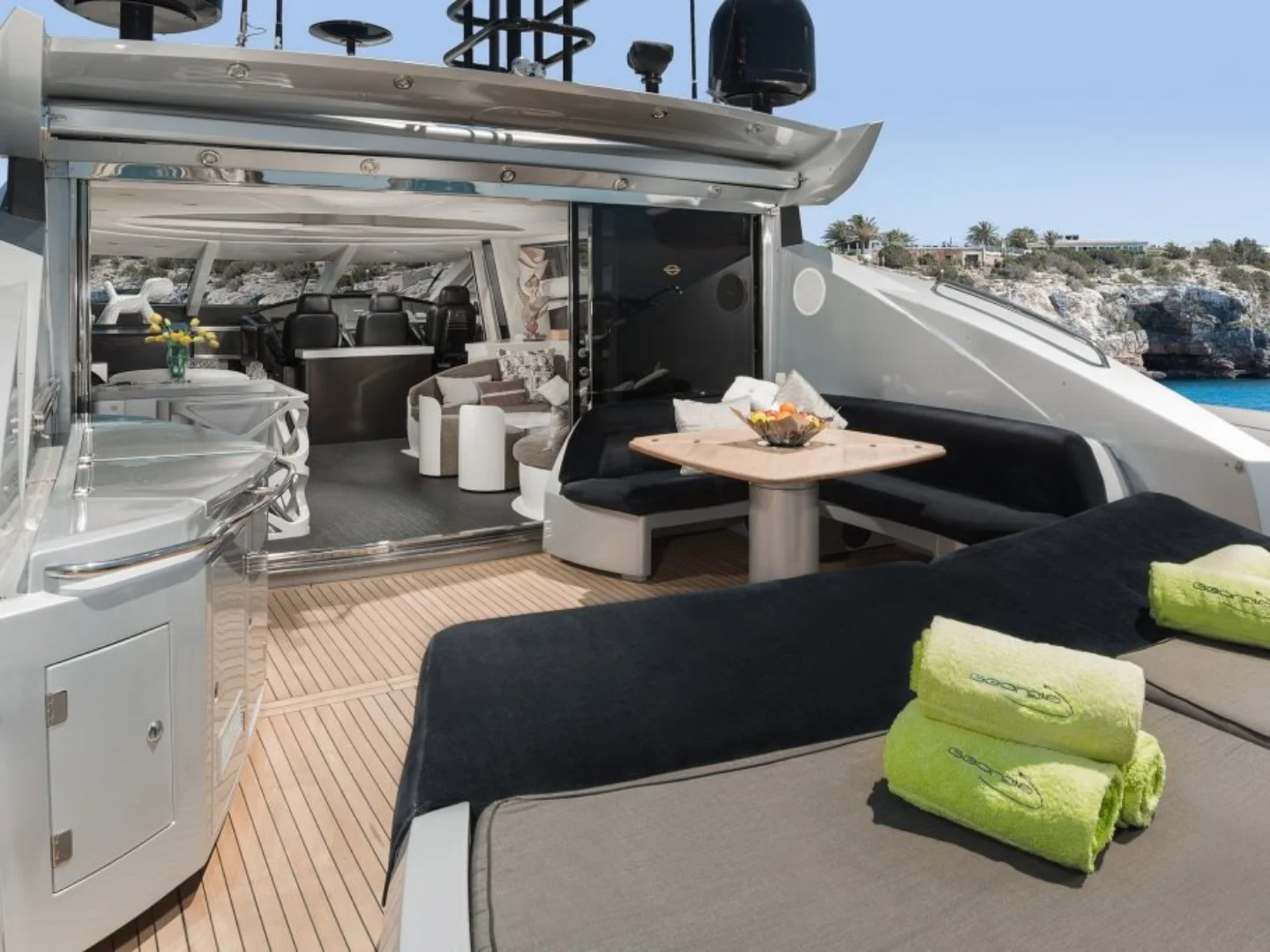 GEORGIA | Sunseeker Predator 82 - Photo 4