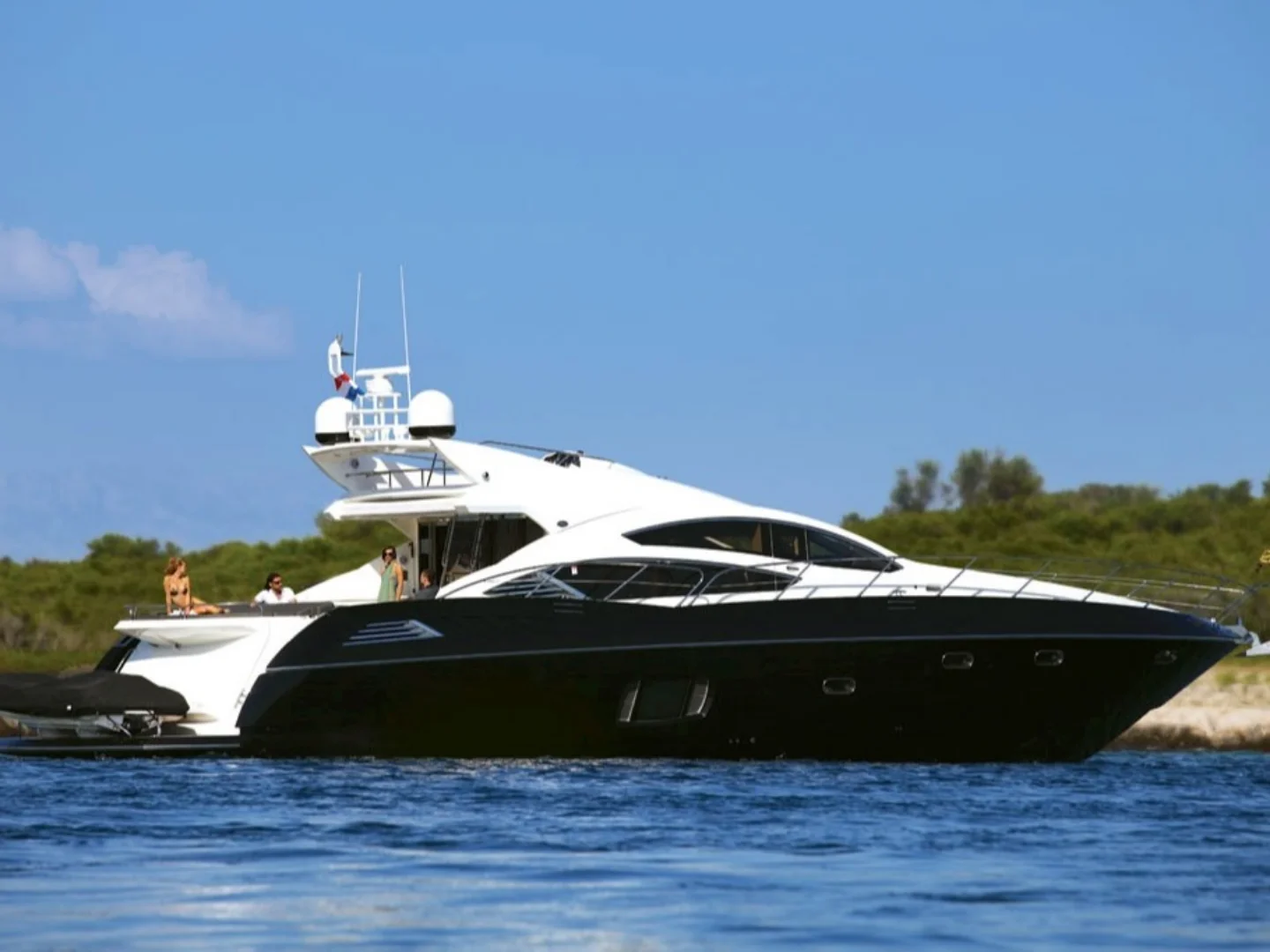BLACK JAX | Sunseeker Predator 74 - Photo 3
