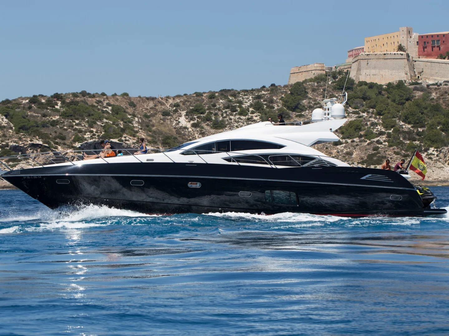 BLACK JAX | Sunseeker Predator 74 - Photo 2