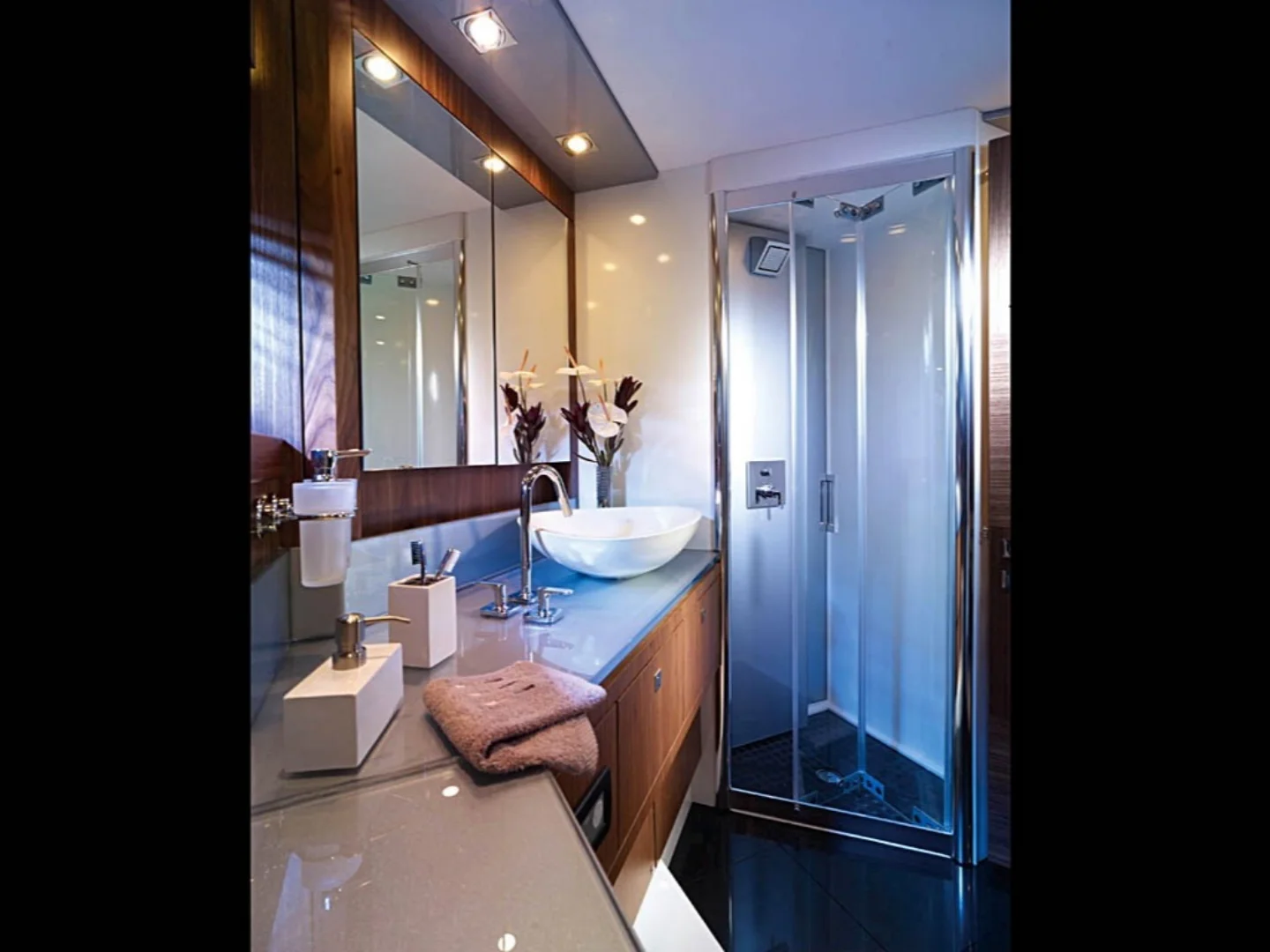 BLACK JAX | Sunseeker Predator 74 - Photo 12
