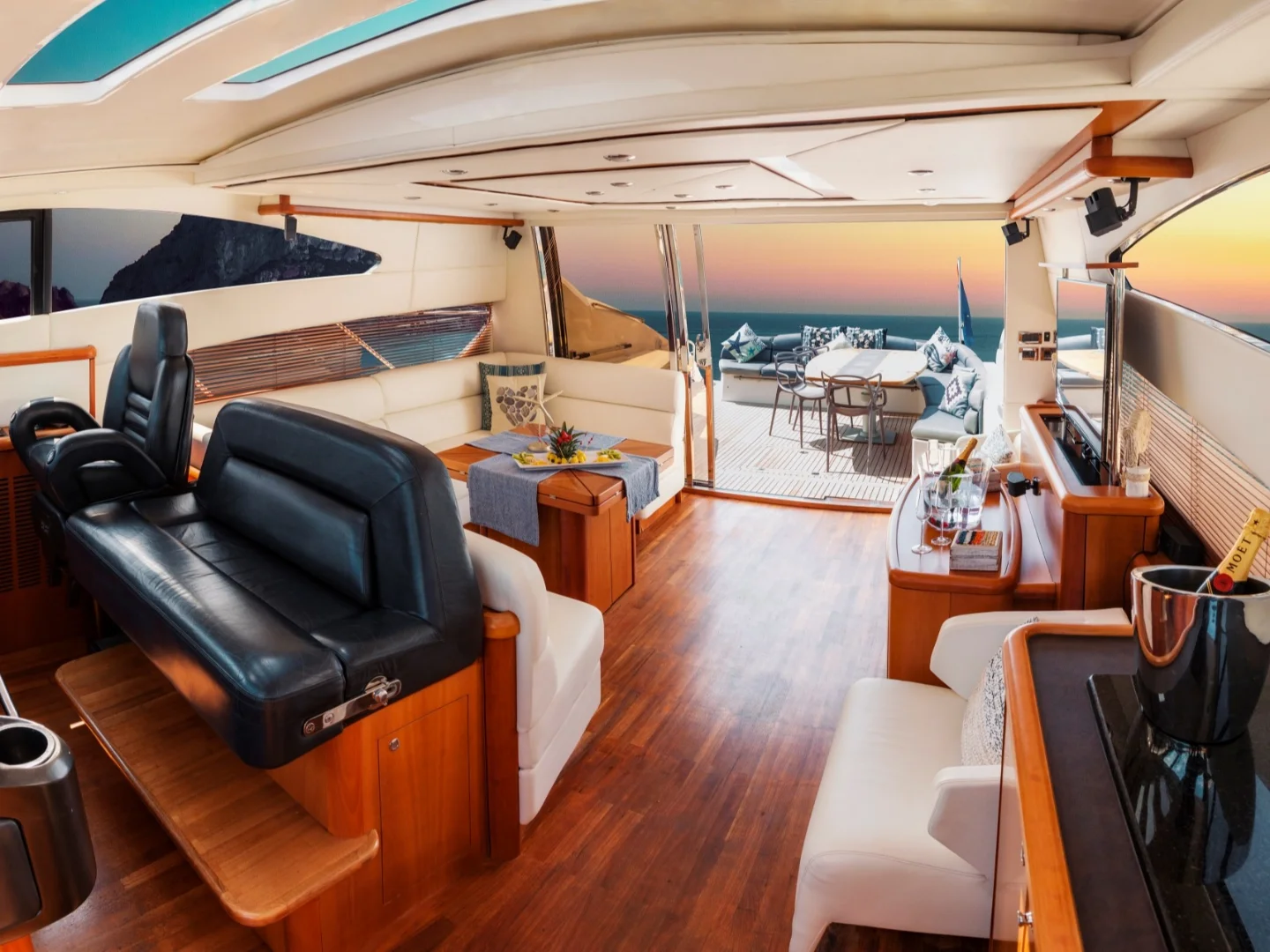 N9 | Sunseeker Predator 72 - Photo 10