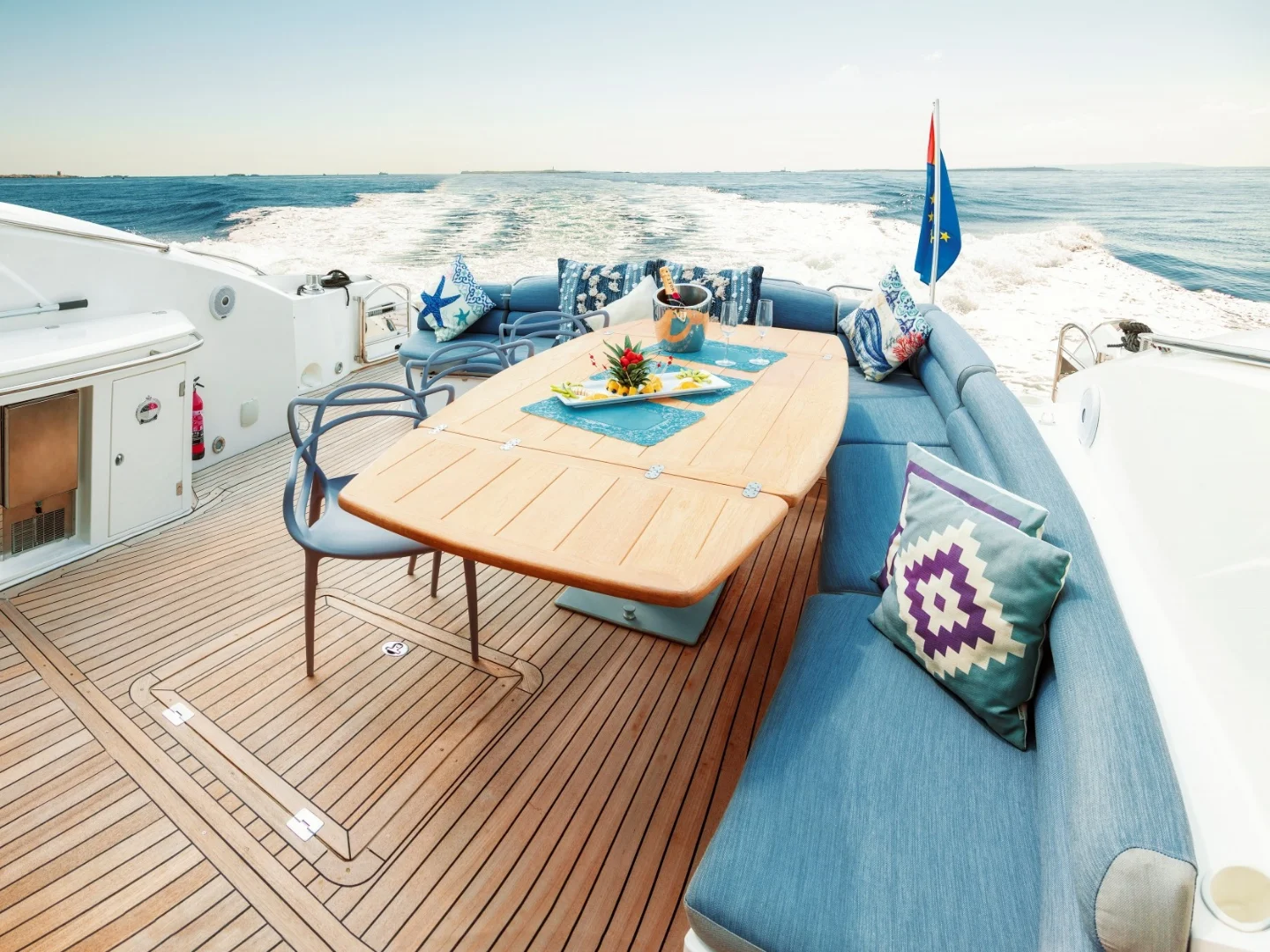N9 | Sunseeker Predator 72 - Photo 4