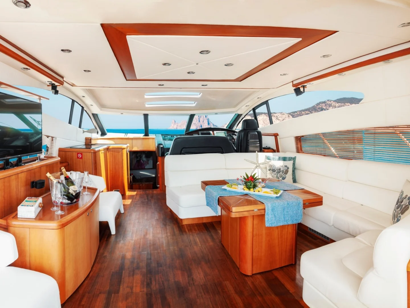 N9 | Sunseeker Predator 72 - Photo 9