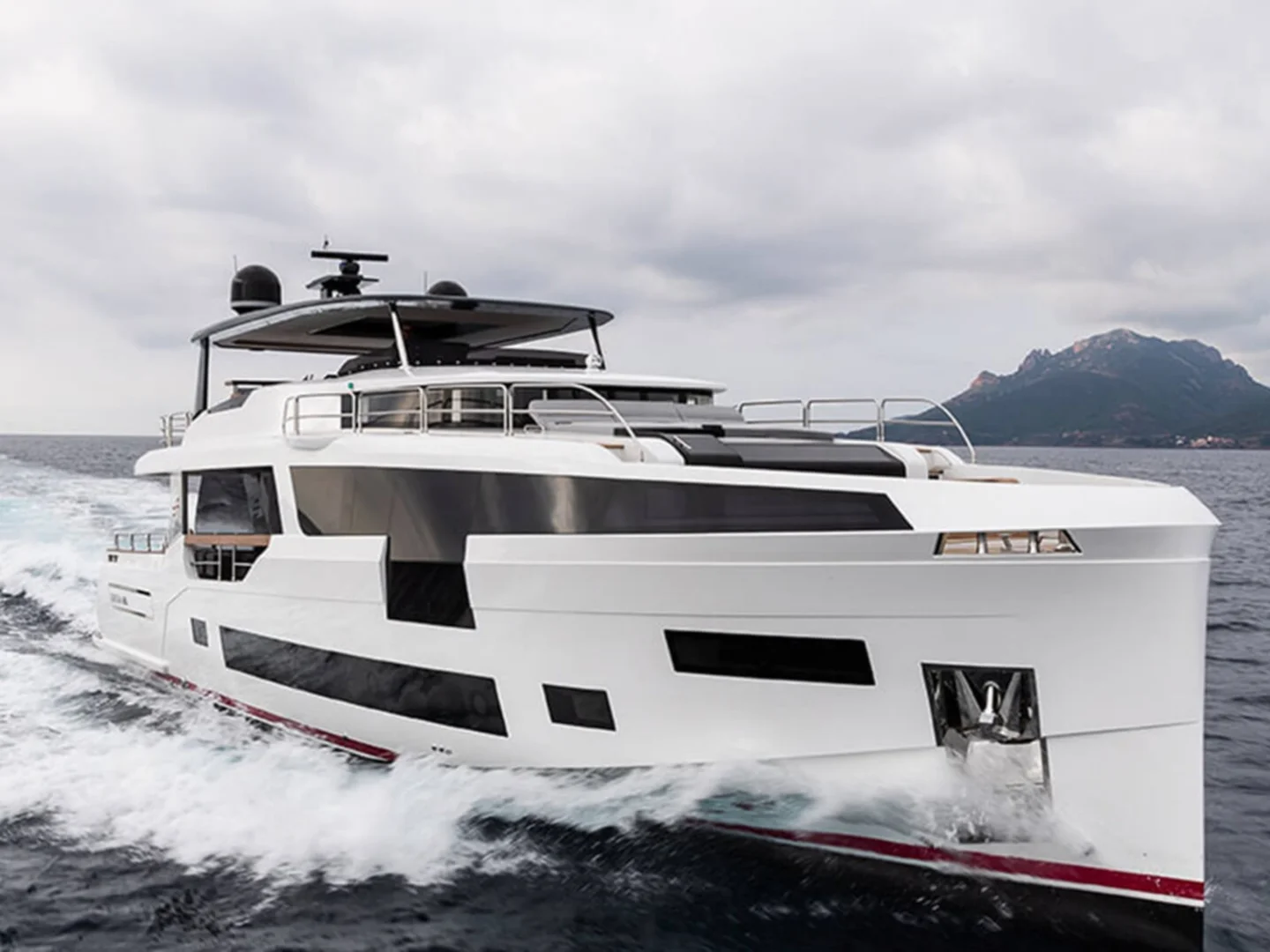 Brand New Sirena 88 - Photo 3