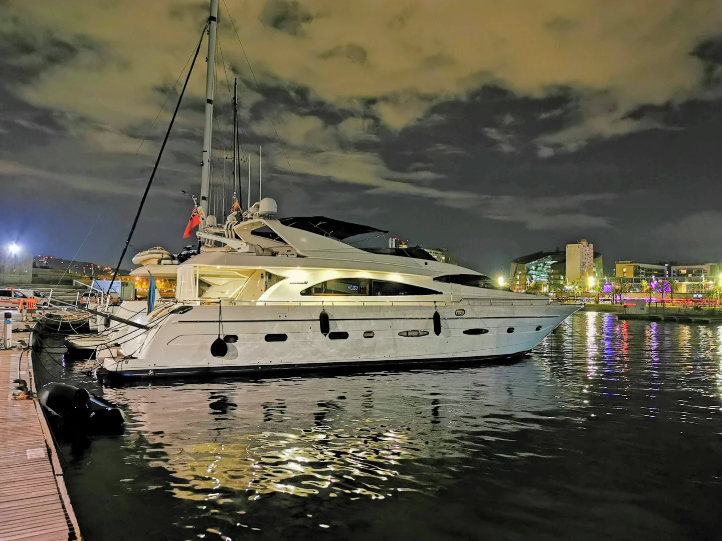 Amazing Astondoa 82 GLX - Photo 6