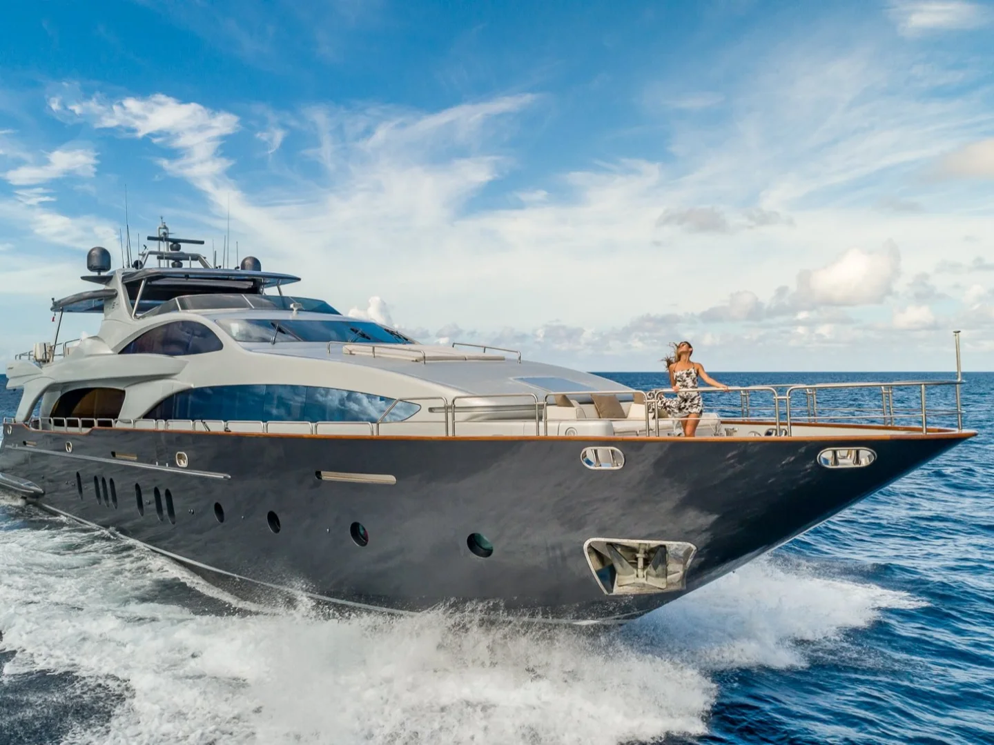 MY Tail Lights | Azimut 116 - Photo 2