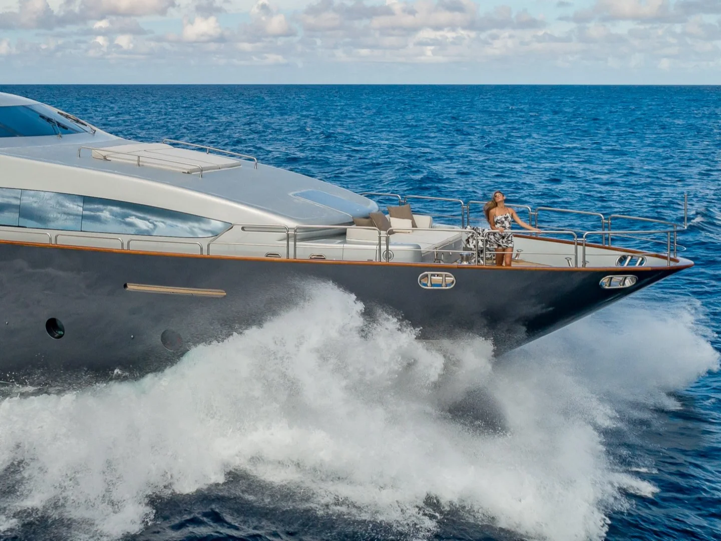 MY Tail Lights | Azimut 116 - Photo 20