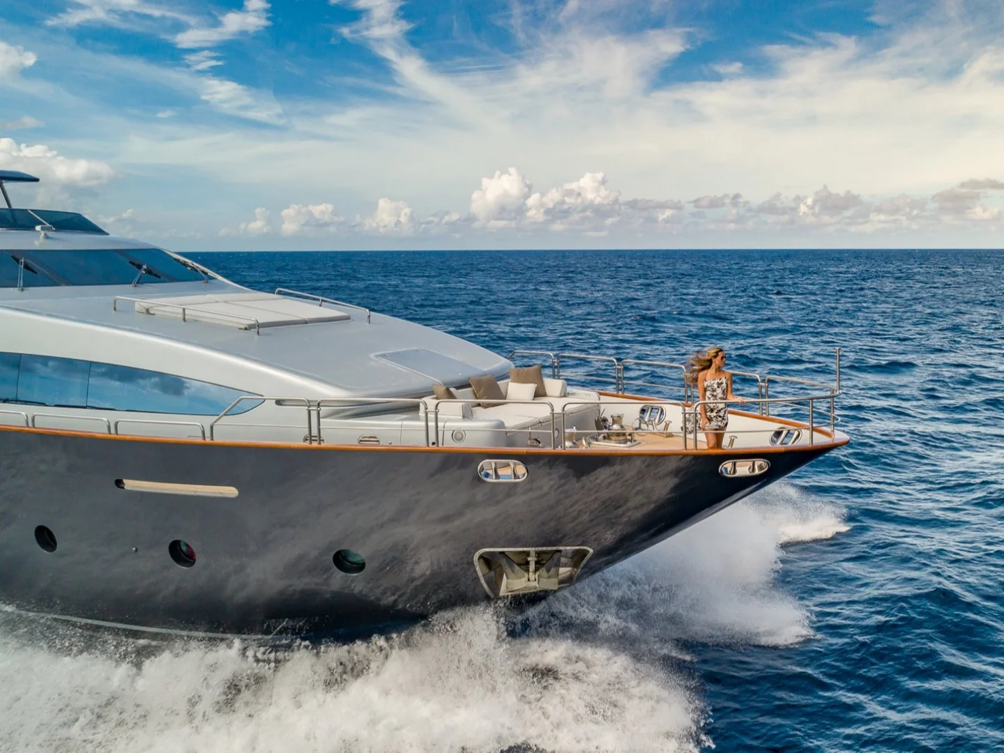 MY Tail Lights | Azimut 116 - Photo 16