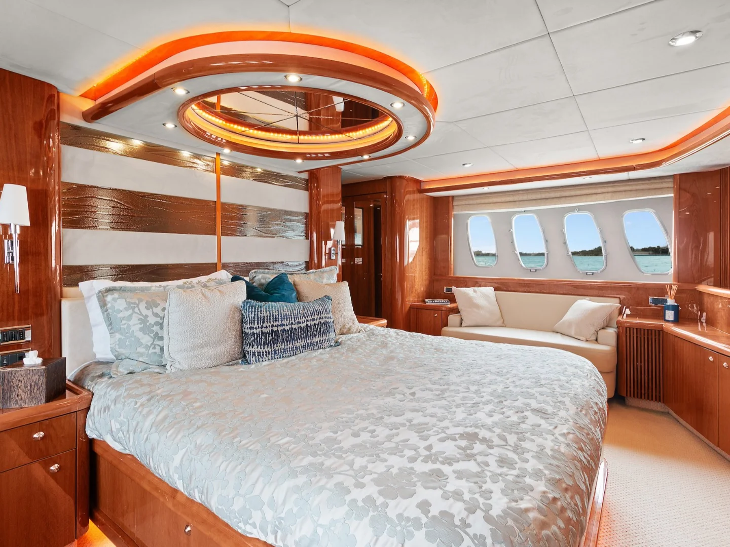 ACQUA ALBERTI | Sunseeker 82 - Photo 15