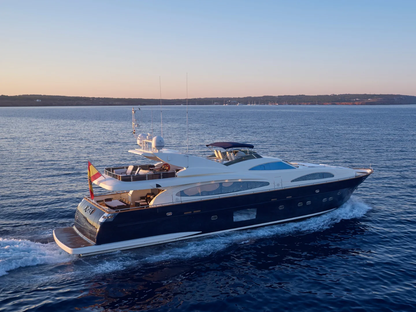 KIRIOS | Astondoa GLX 102 - Photo 8