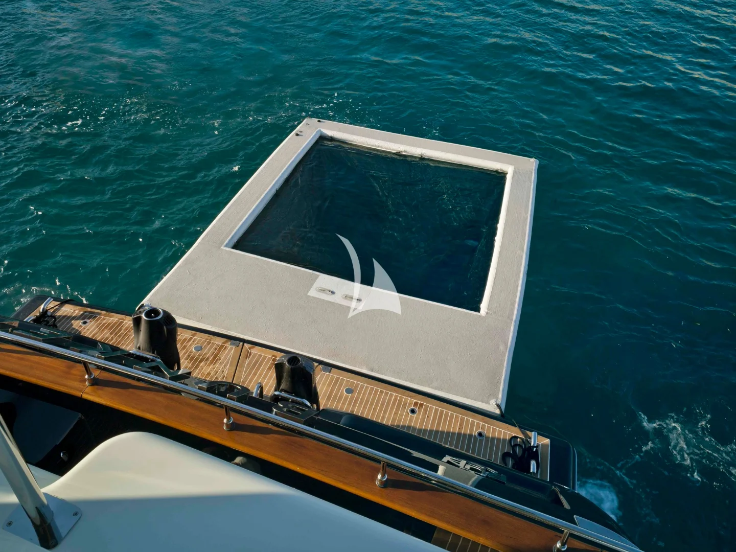 BUNKER | CRN 40 - Photo 16