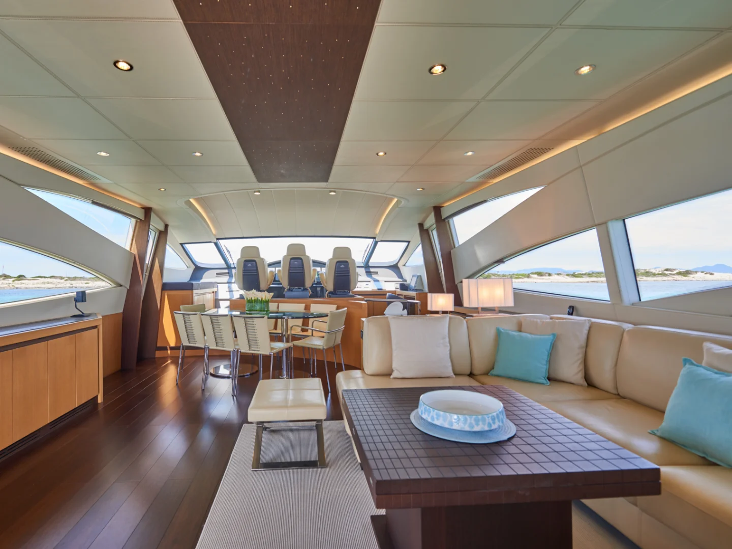 DANZAS | Pershing 90 - Photo 20