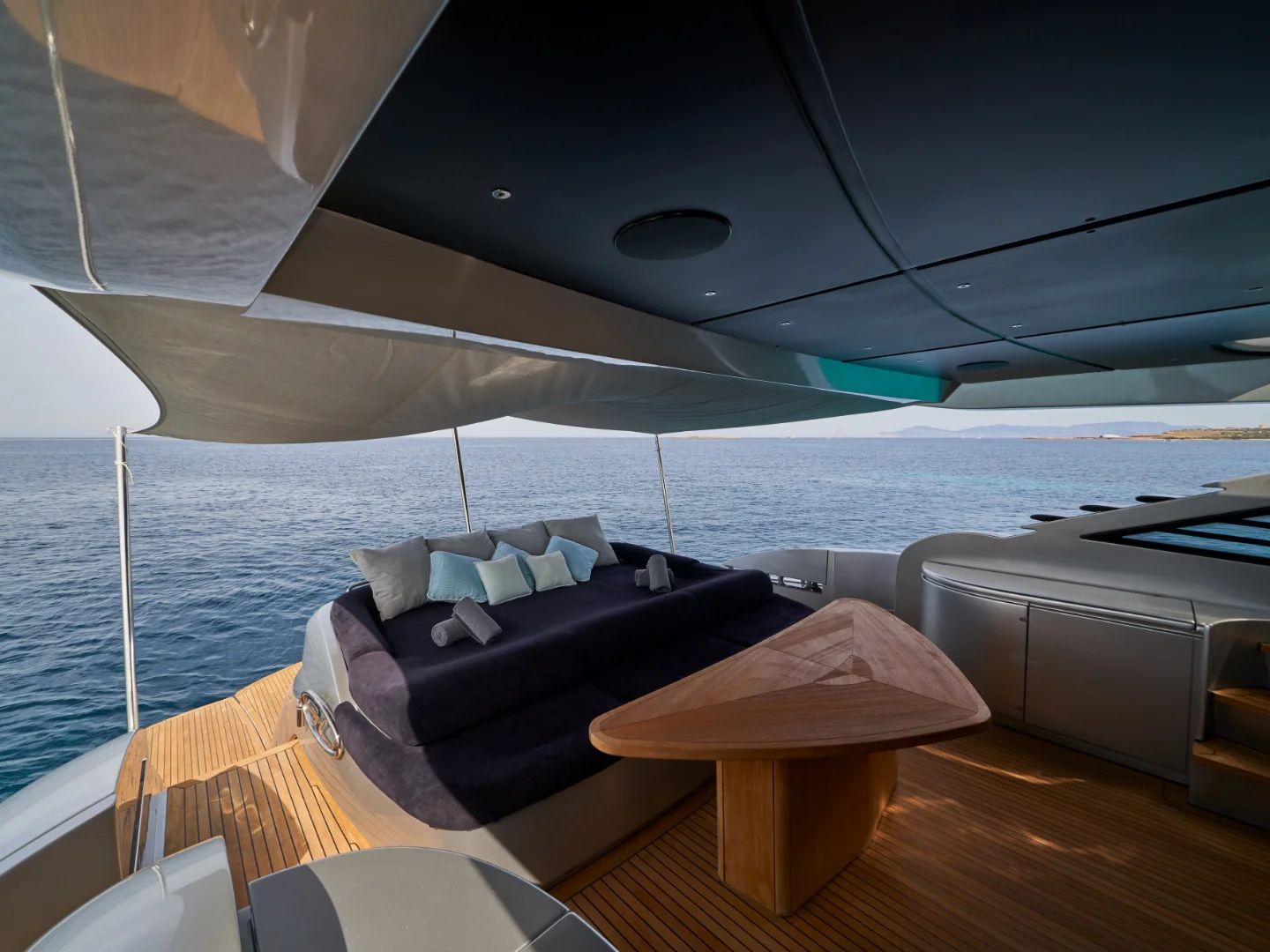 DANZAS | Pershing 90 - Photo 18