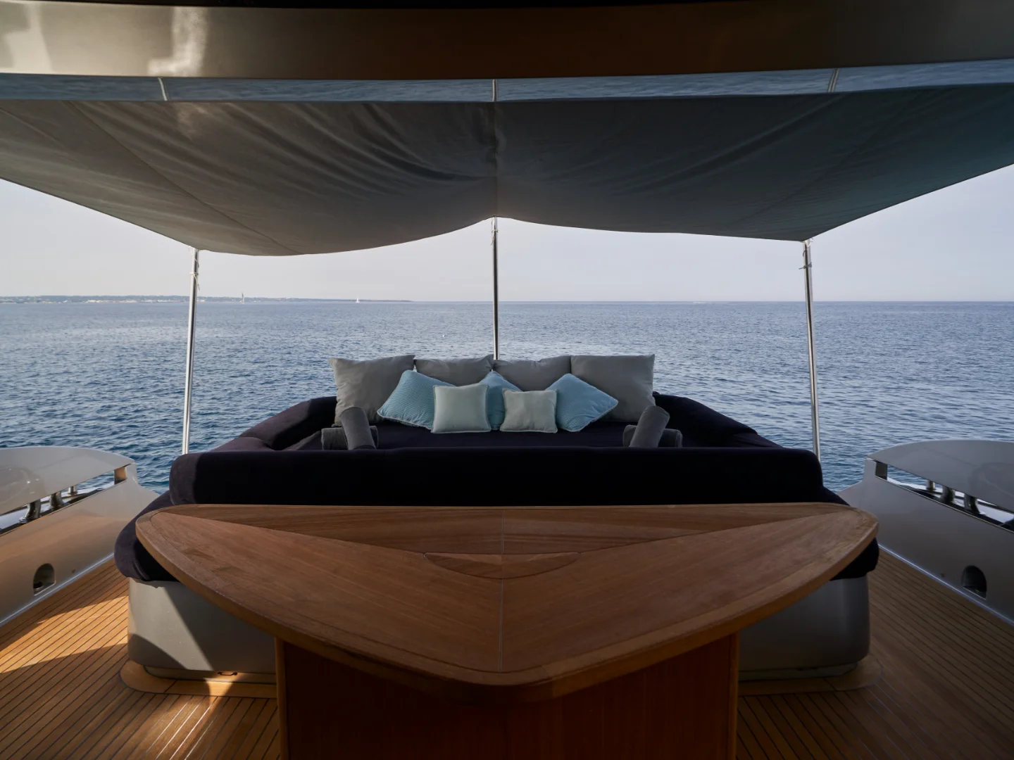 DANZAS | Pershing 90 - Photo 17
