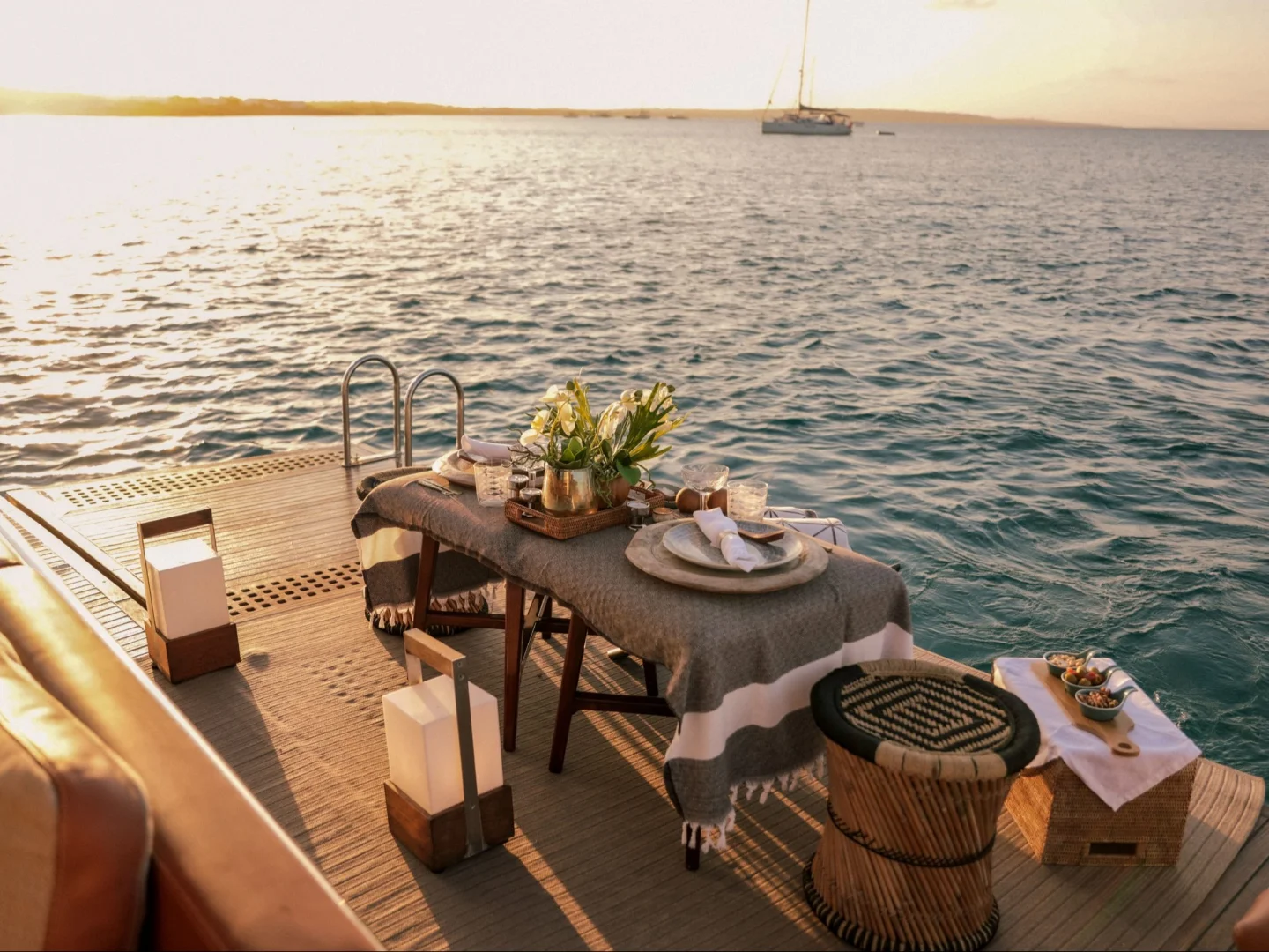 GOLDFINGER  FLOATING PENTHOUSE 64ft HOUSE OF HÜTTER - Photo 35