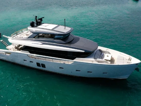 sanlorenzo 76sx sx76 m/y quarentena yacht charter miami