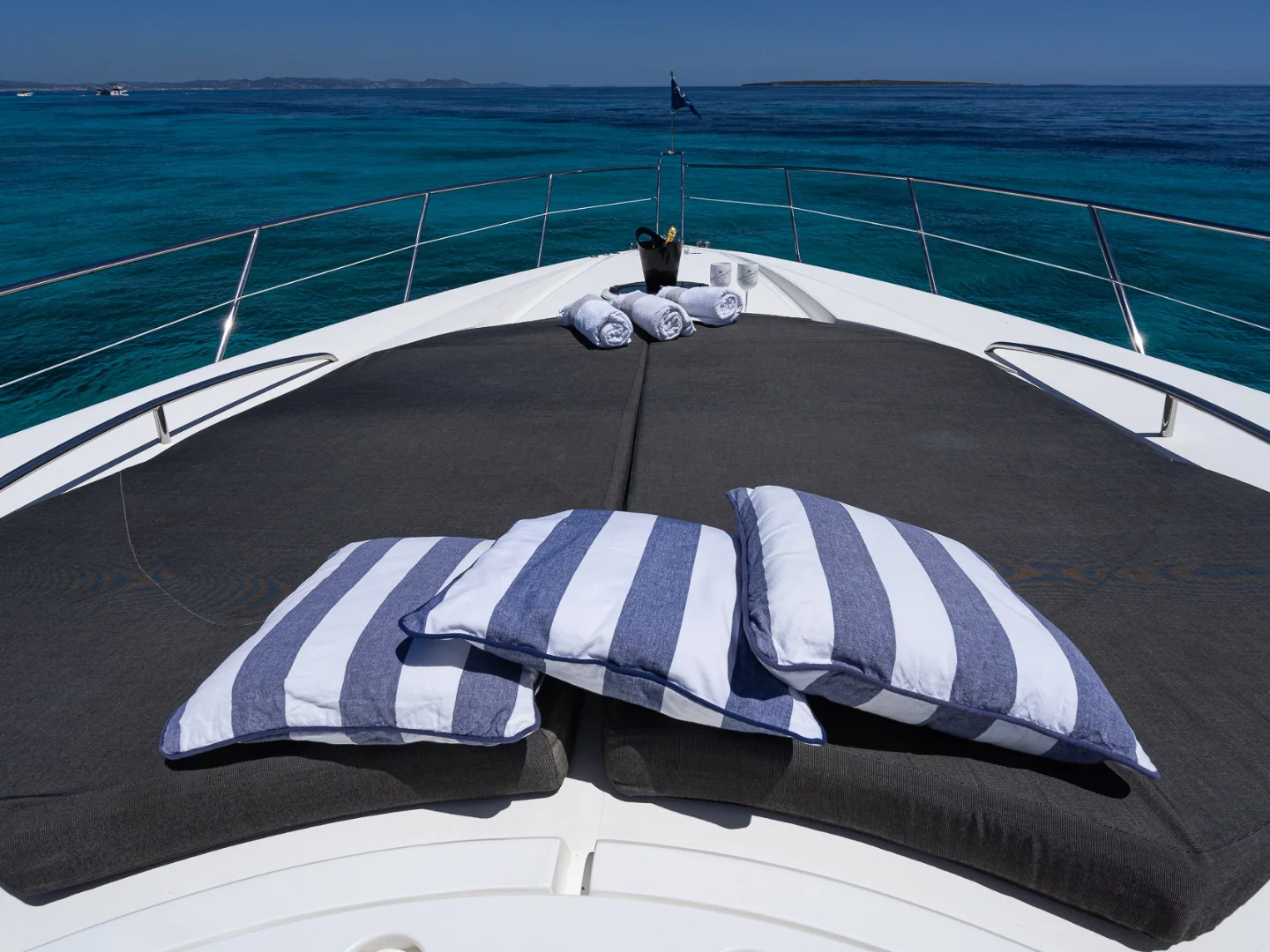 MALBEC | Sunseeker Predator 72 - Photo 12