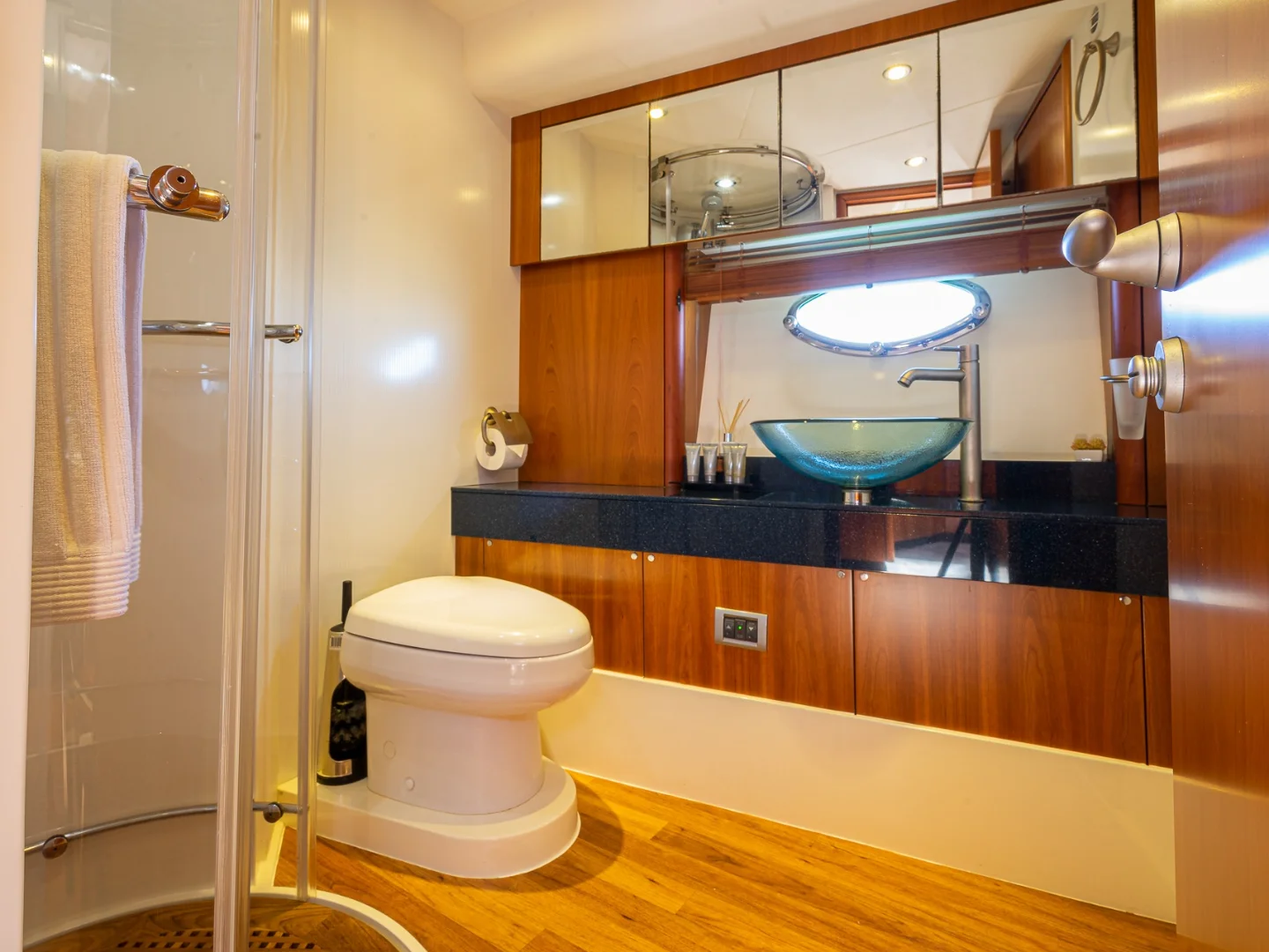 MALBEC | Sunseeker Predator 72 - Photo 29