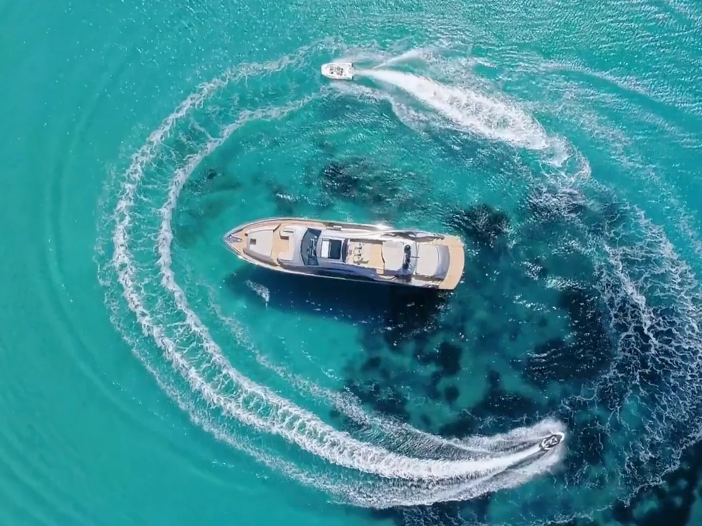 BEYOND | Pershing 8X - Photo 36