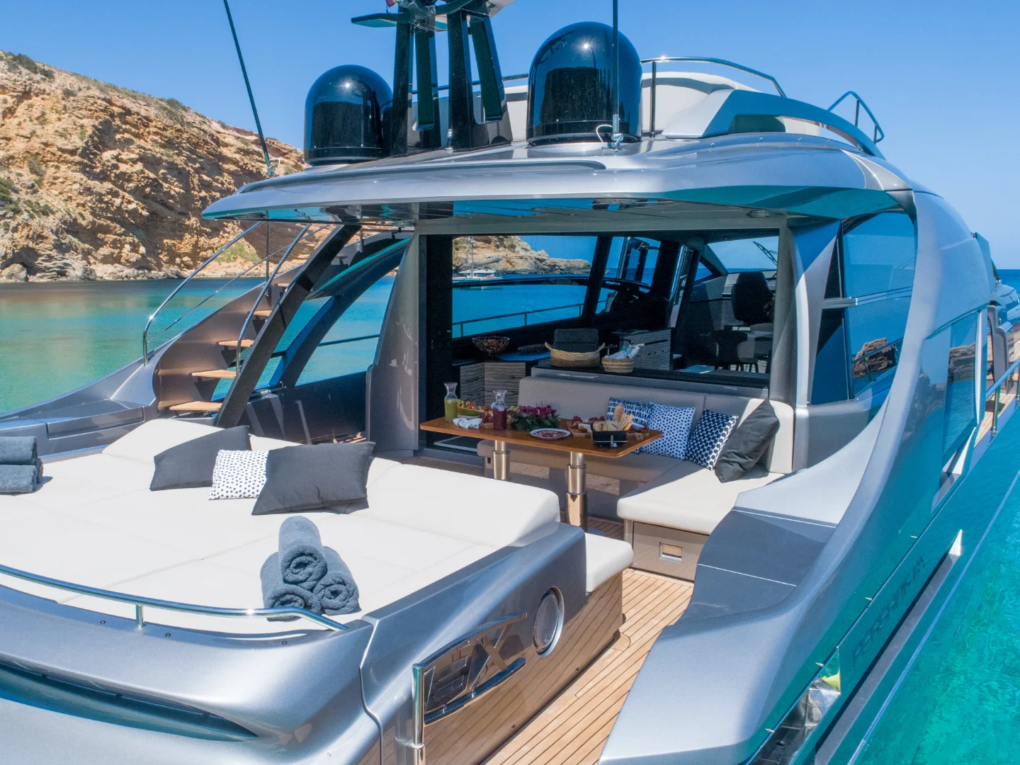 BEYOND | Pershing 8X - Photo 34