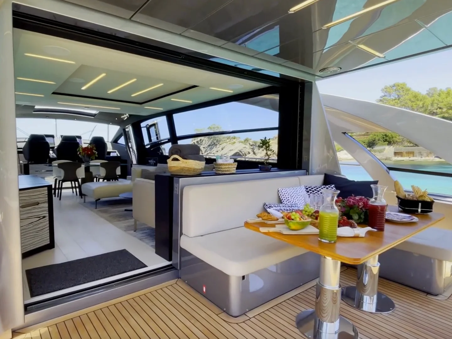 BEYOND | Pershing 8X - Photo 44