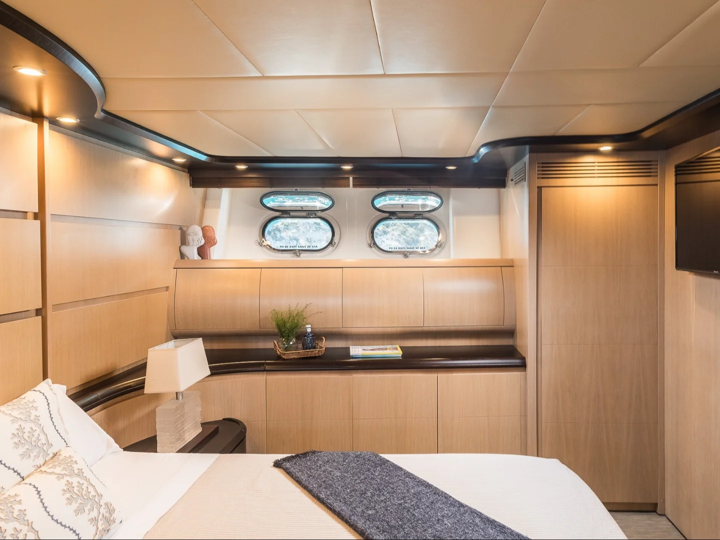 DOLCE VITA IV | Astondoa 102 GLX - Photo 33