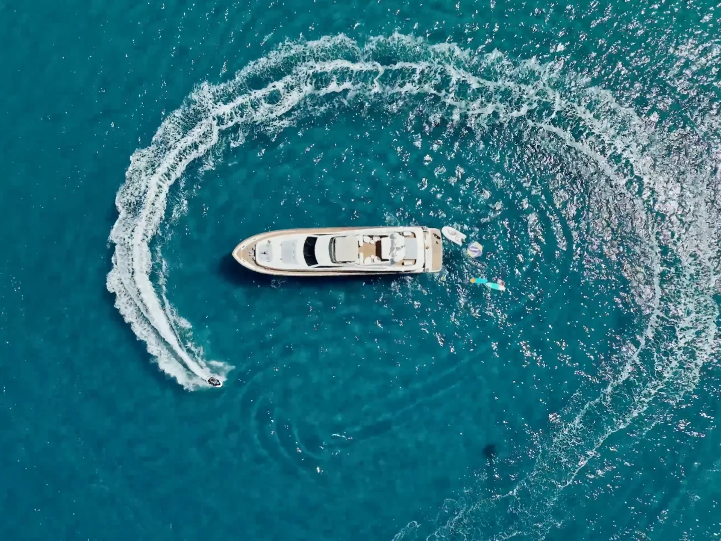 DOLCE VITA IV | Astondoa 102 GLX - Photo 12