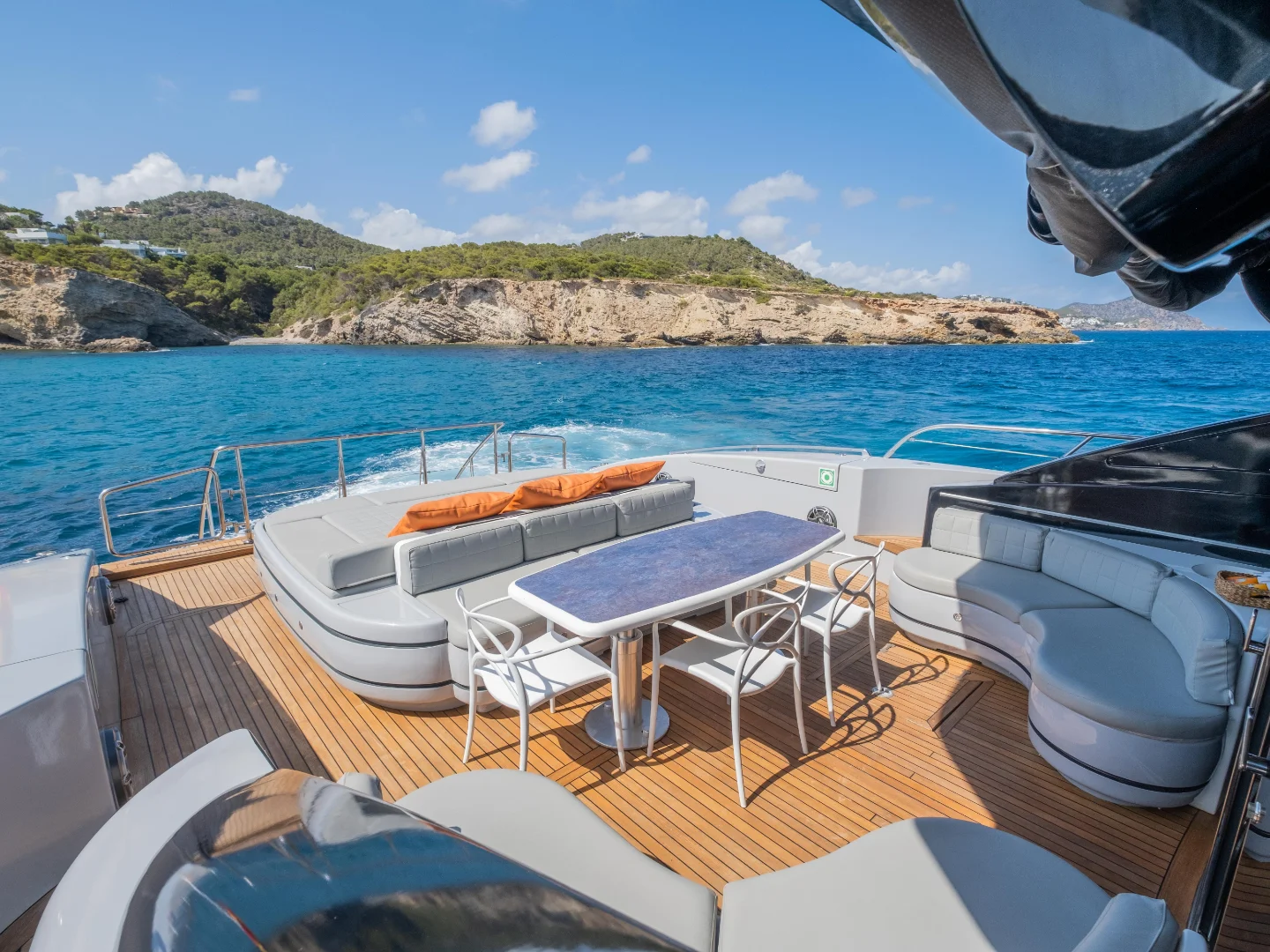FIVE STARS | Mangusta 92 - Photo 15
