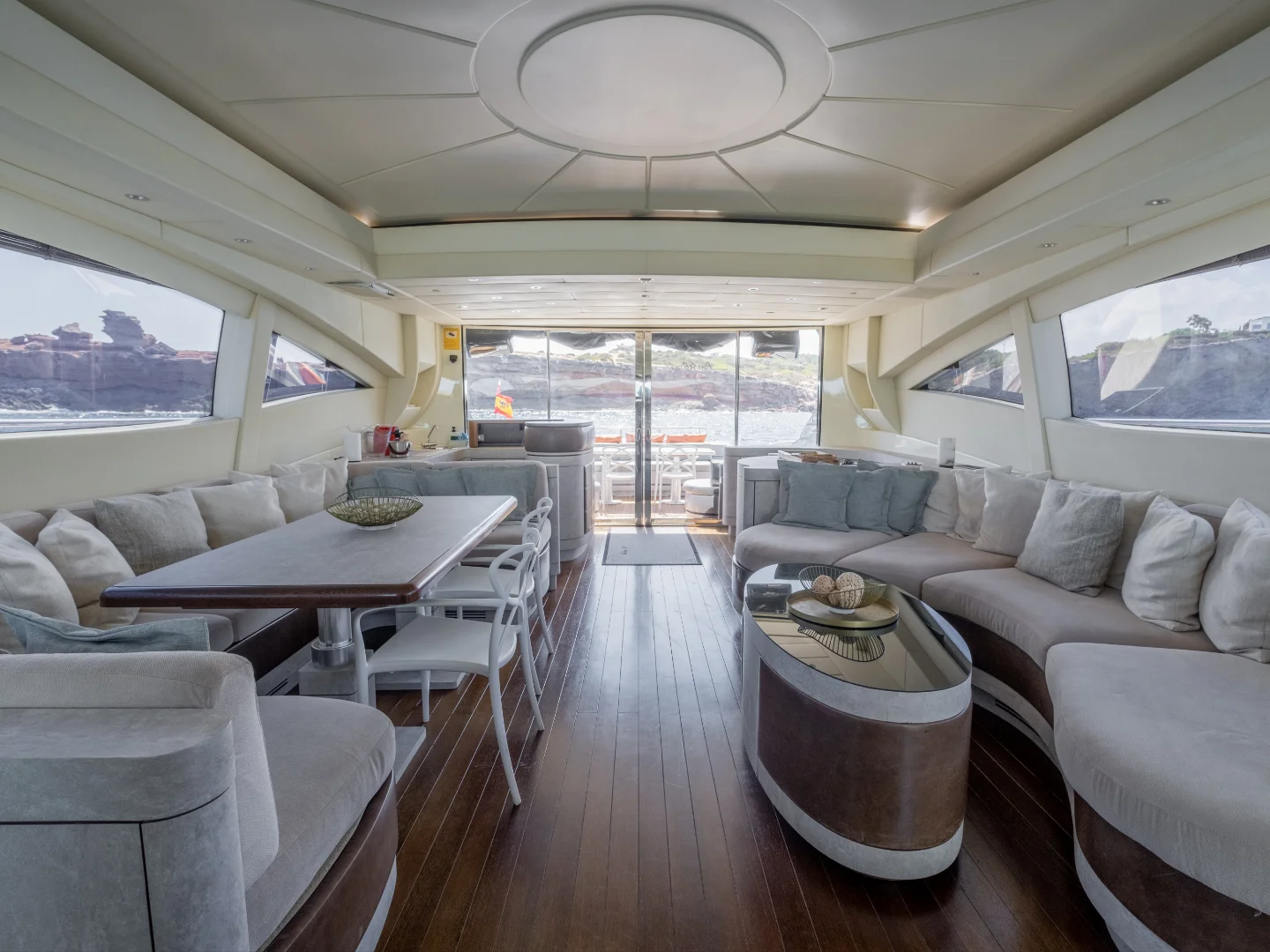 FIVE STARS | Mangusta 92 - Photo 17