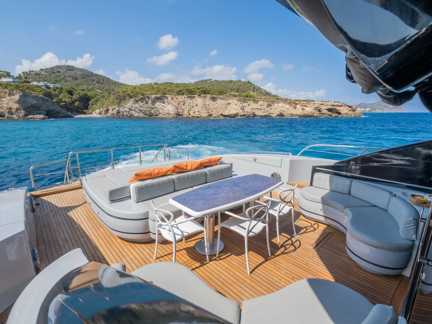FIVE STARS | Mangusta 92 - Photo 20
