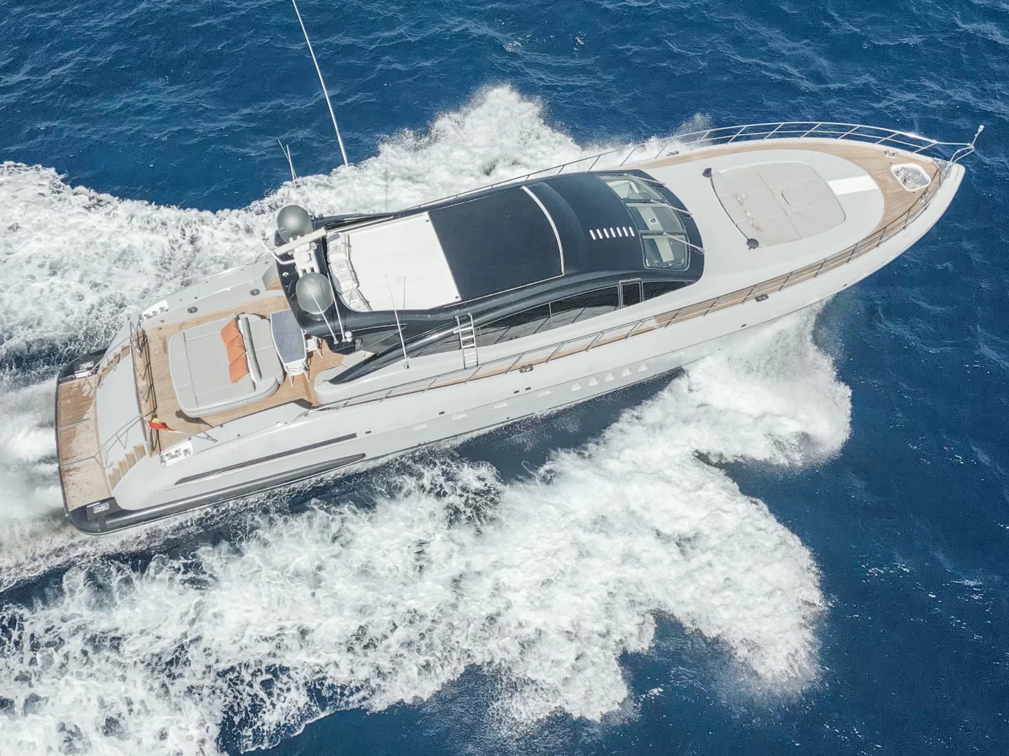 FIVE STARS | Mangusta 92 - Photo 4