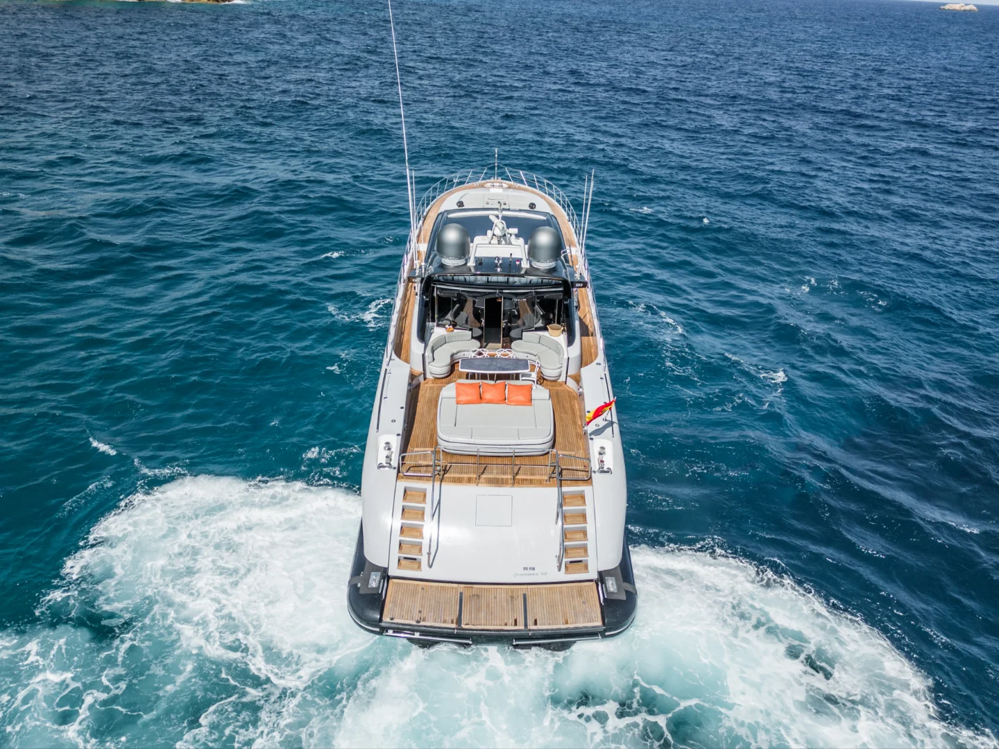 FIVE STARS | Mangusta 92 - Photo 10