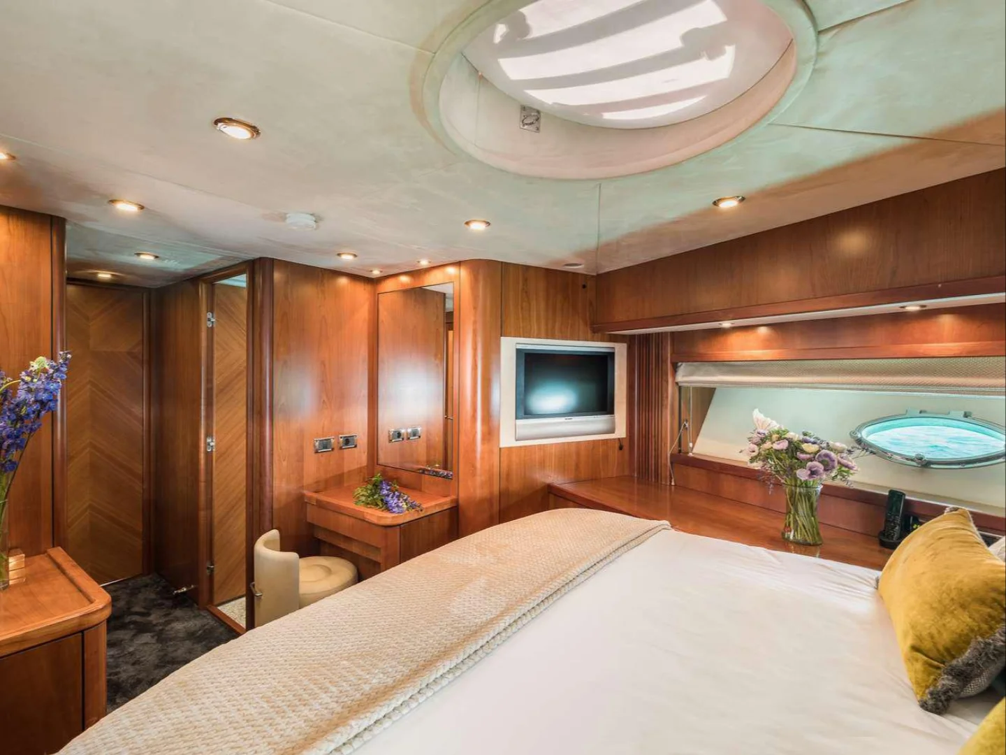 FROGGY | Sunseeker Predator 82 - Photo 24