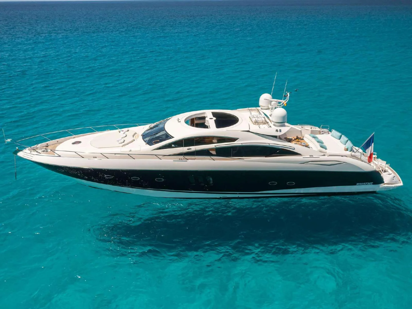 FROGGY | Sunseeker Predator 82 - Photo 2