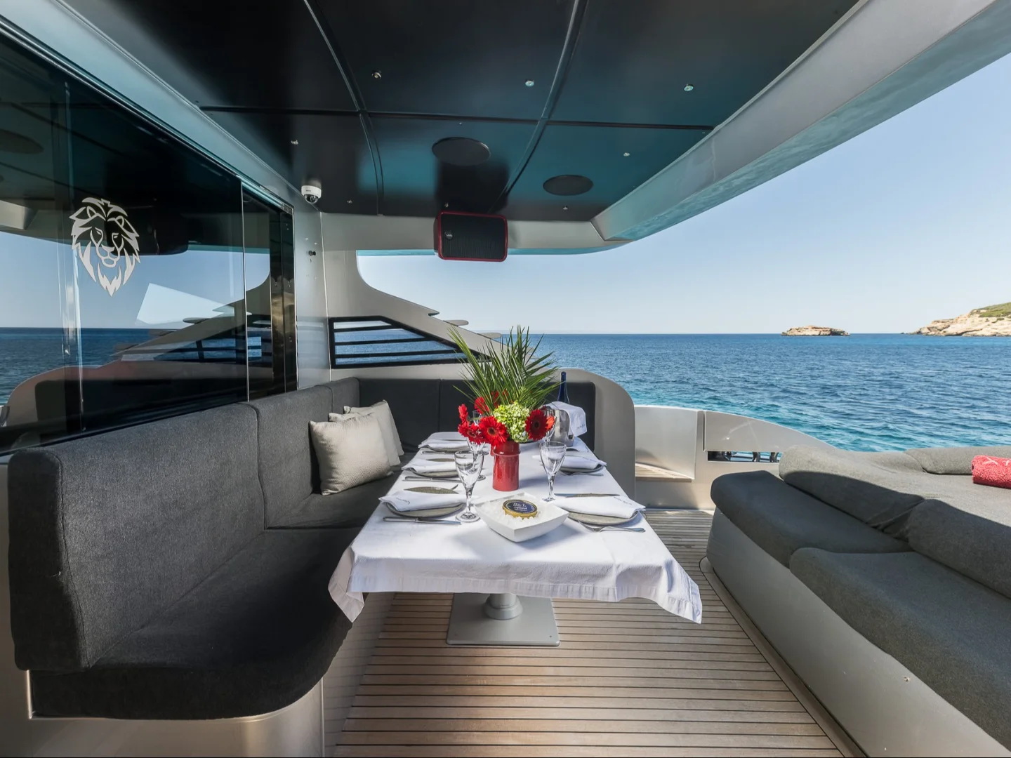 XAMAN | Pershing 90 - Photo 15