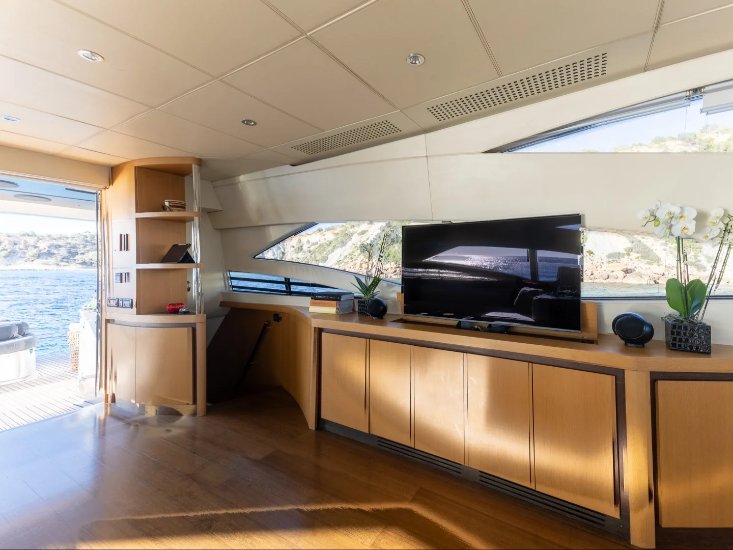 XAMAN | Pershing 90 - Photo 40