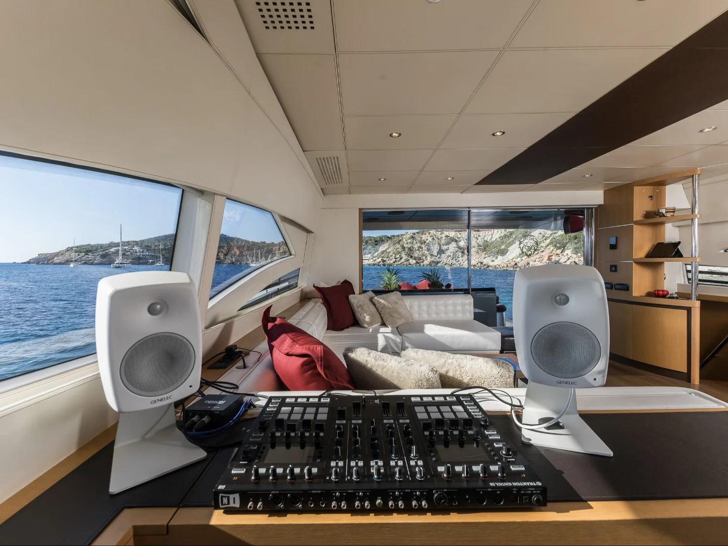 XAMAN | Pershing 90 - Photo 34